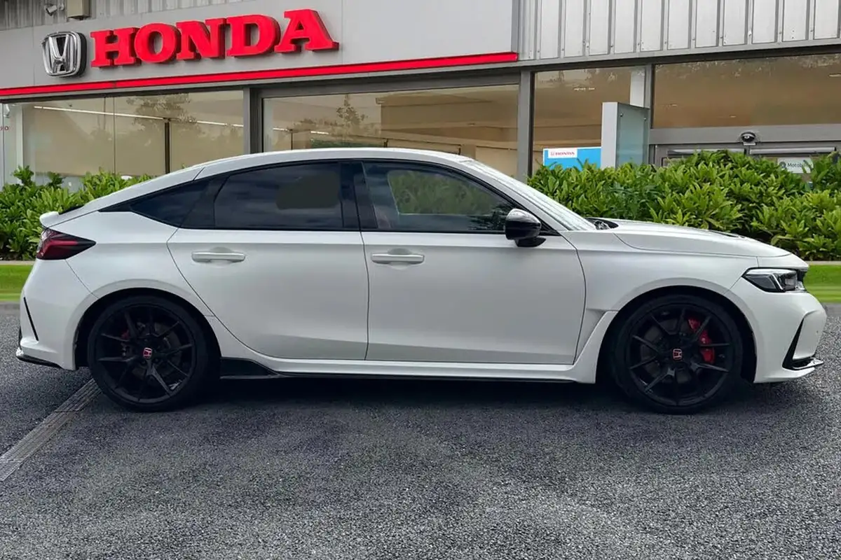2023-honda-civic-20-i-vtec-type-r-big-2