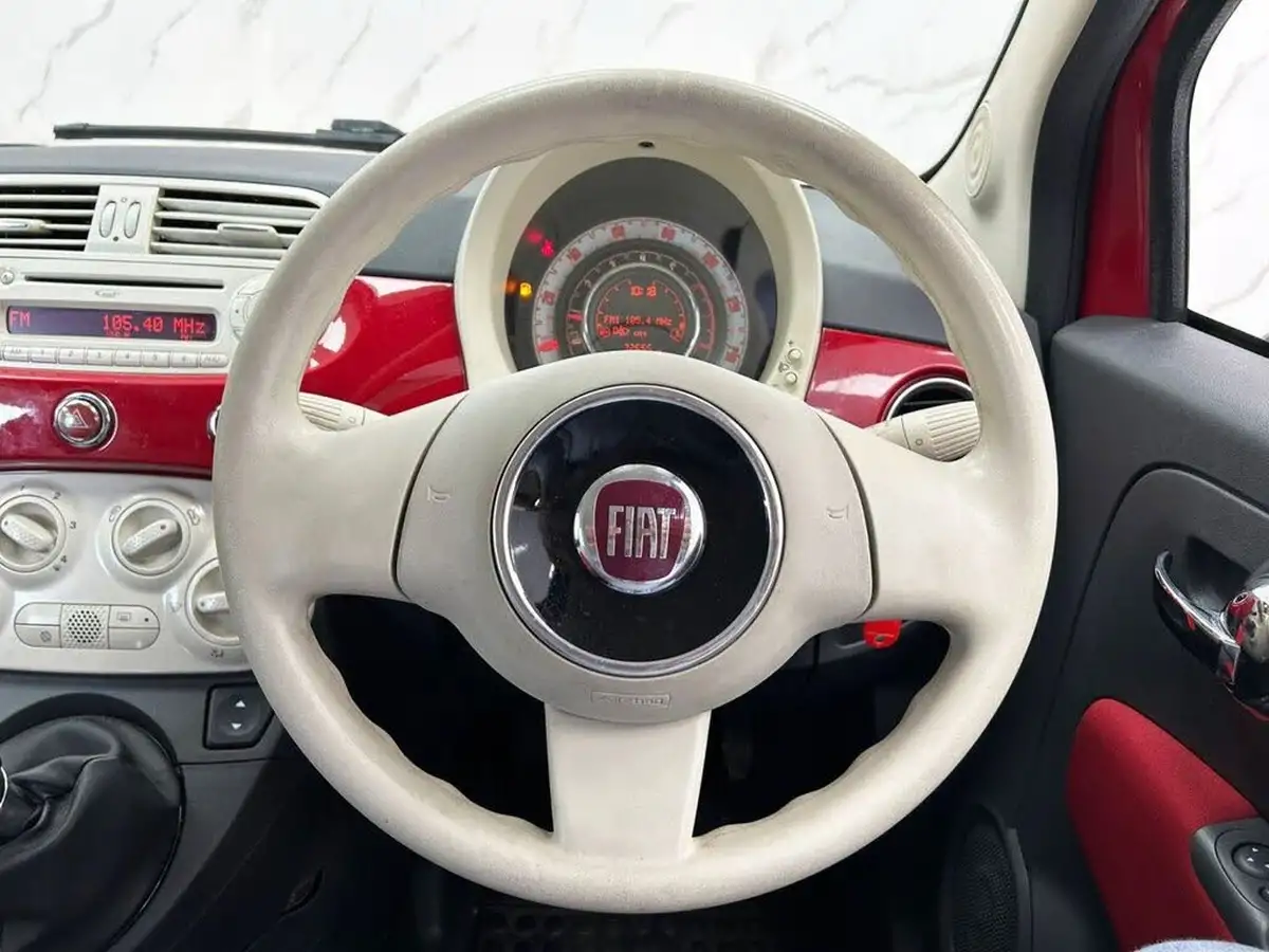 2014-fiat-500-12-pop-big-15