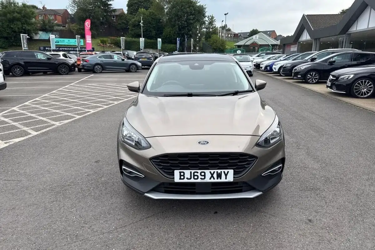 2019-ford-focus-15-active-x-hatchback-auto-big-44