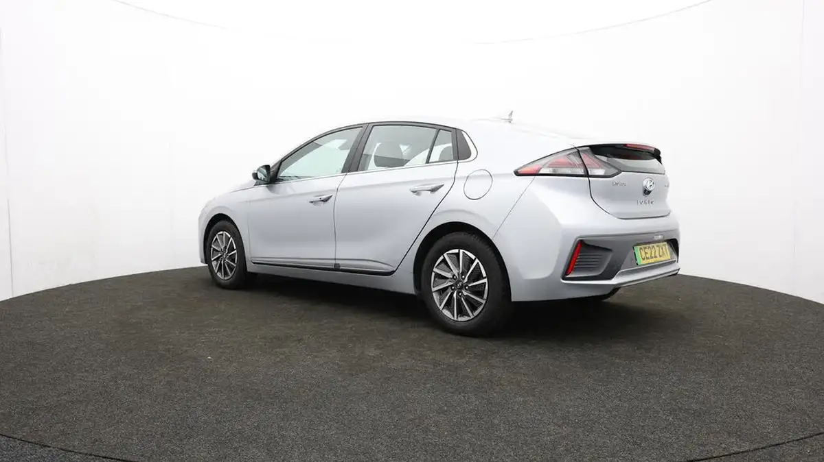 2022-hyundai-ioniq-e-premium-electric-big-70