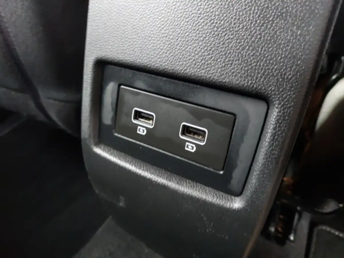 2022-dacia-duster-13-tce-prestige-150bhp-edc-big-10