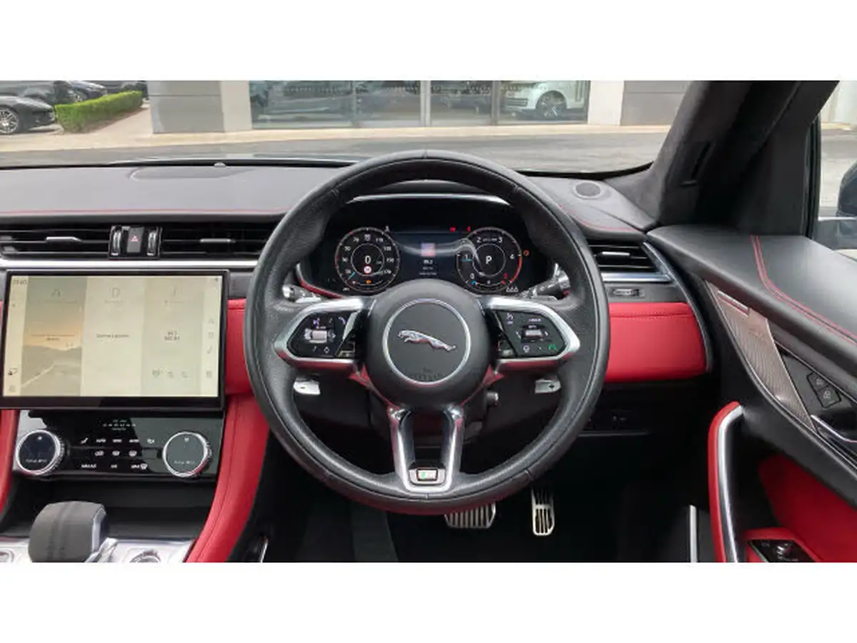 2021-jaguar-f-pace-20-d200-r-dynamic-hse-mhev-big-14