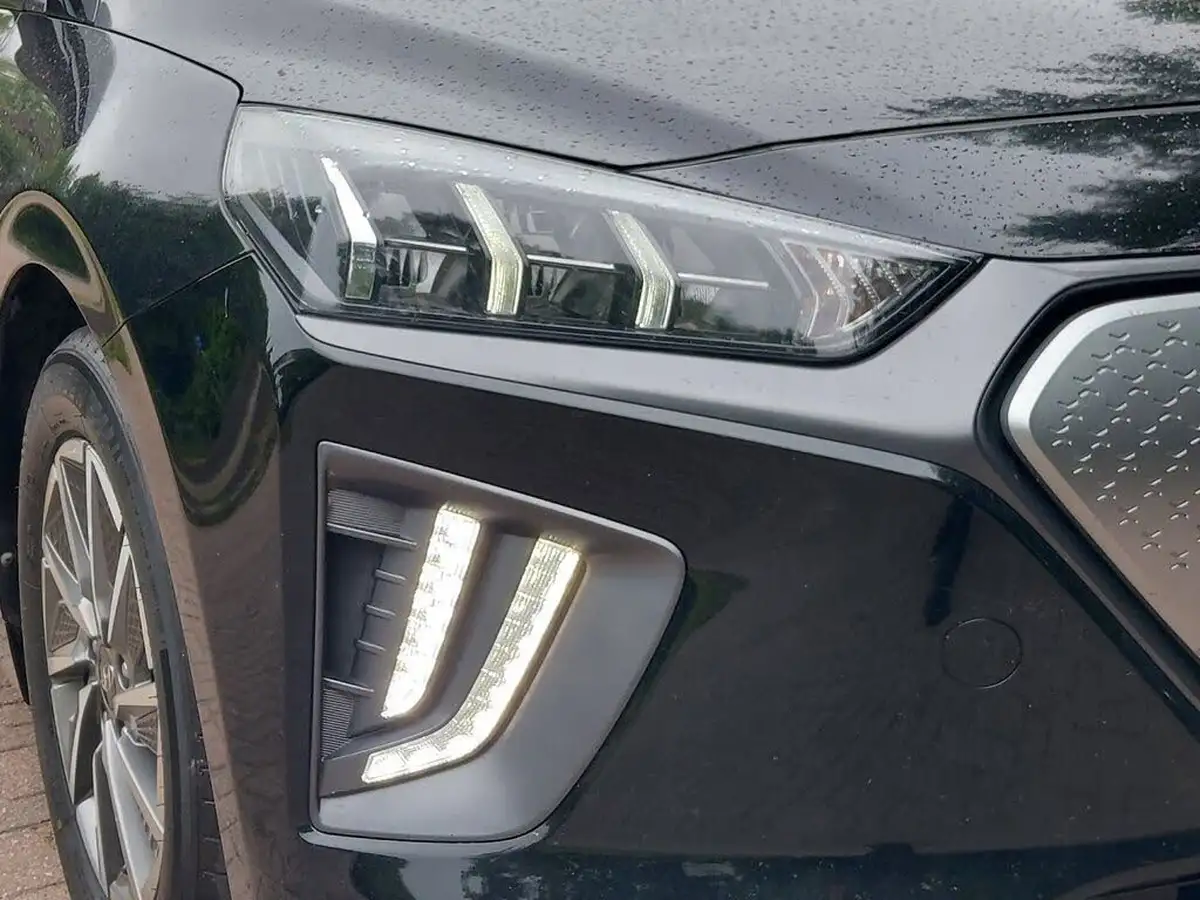 2020-hyundai-kona-e-premium-136ps-39kwh-big-18