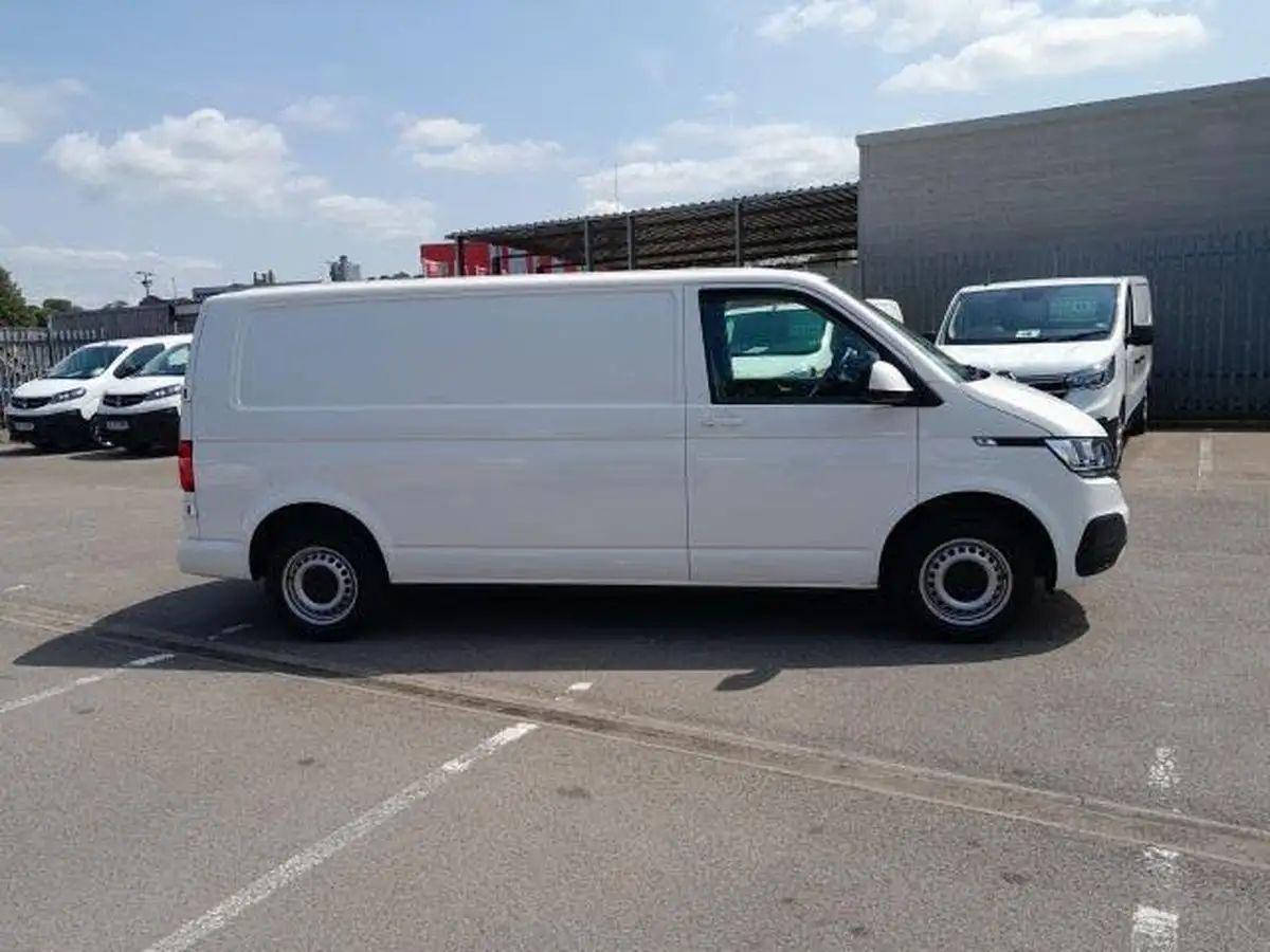 2023-volkswagen-transporter-20tdi-t32-startline-bmt-lwb-150pseu6d-panel-van-big-2