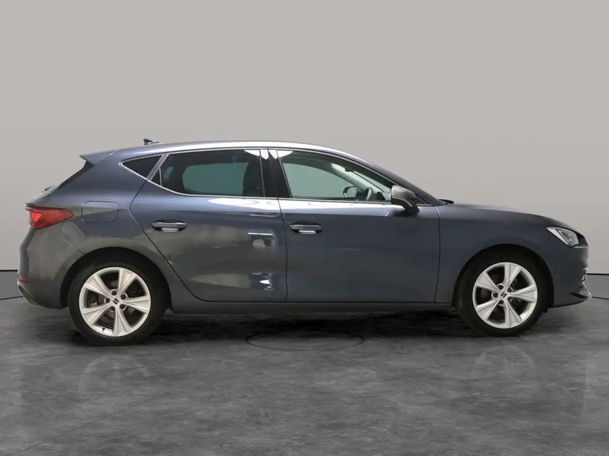 2021-seat-leon-15-tsi-evo-fr-130ps-hatchback-big-10