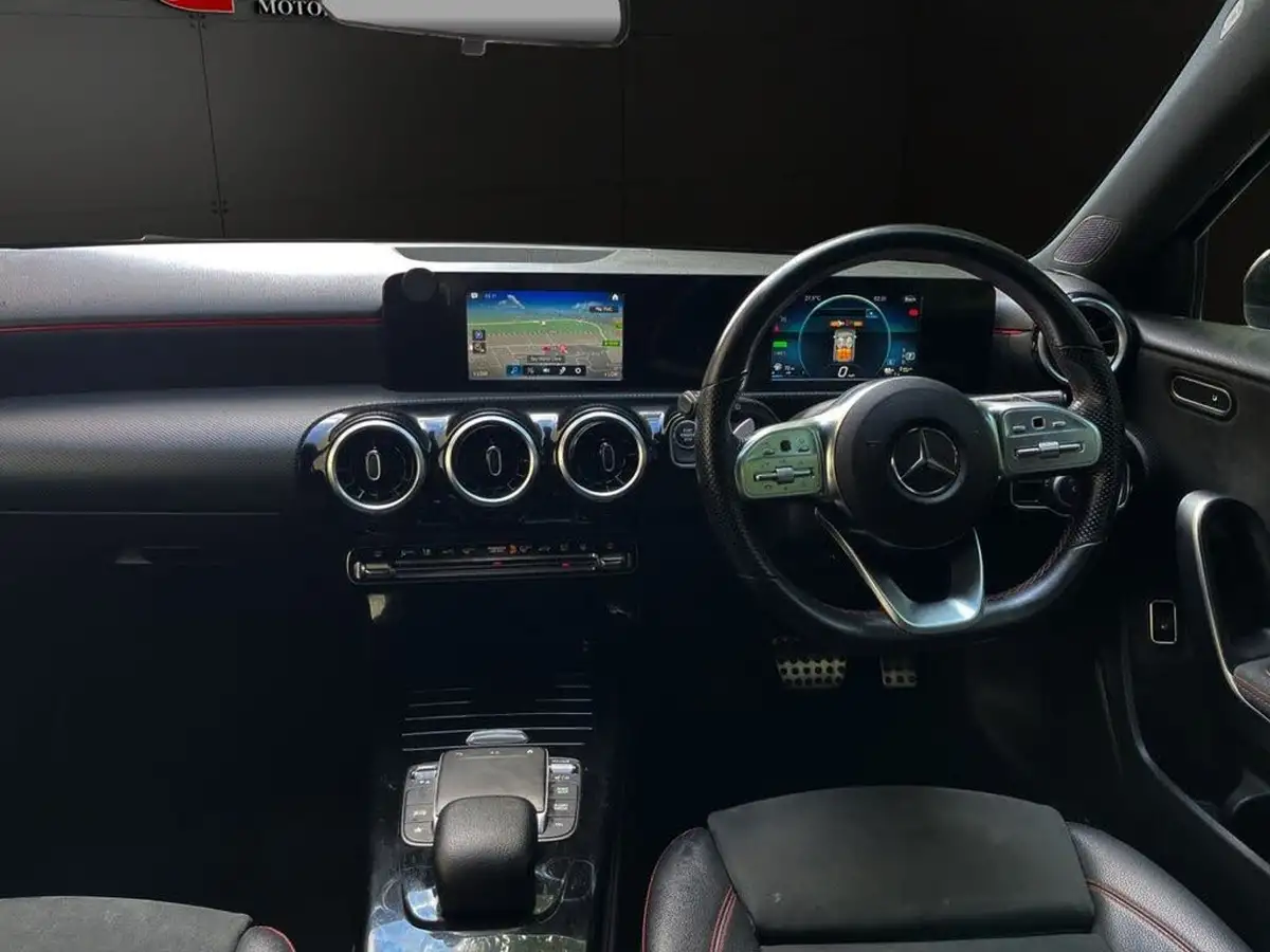 2021-mercedes-benz-a-class-13-a250e-amg-line-hatchback-5d-big-10