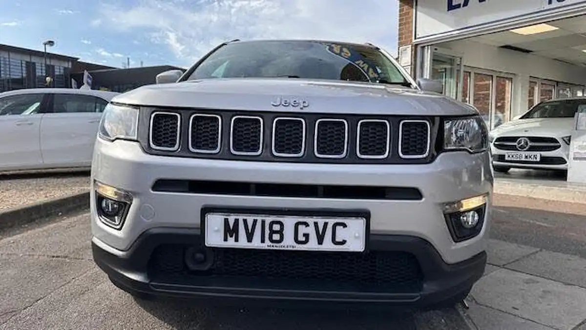 2018-jeep-compass-14-multiair-ii-longitude-big-1
