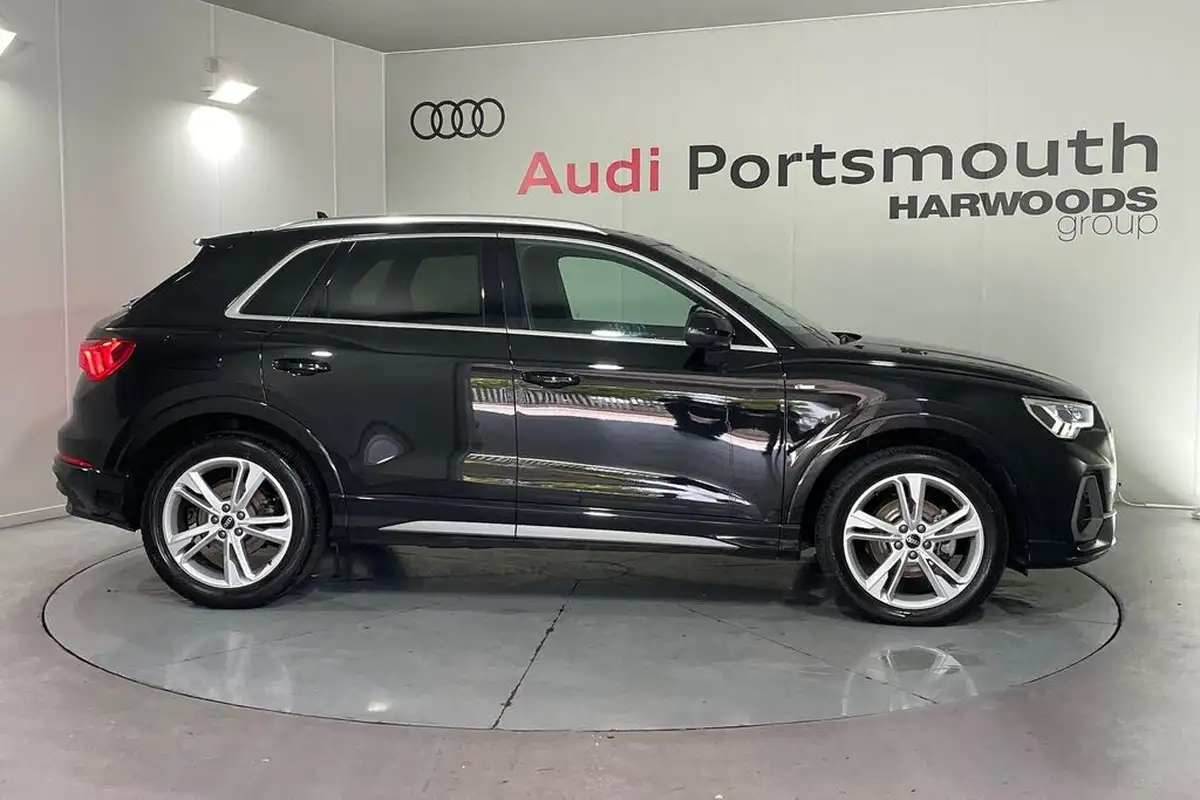 2023-audi-q3-15-35-tfsi-s-line-cod-station-wagon-big-1