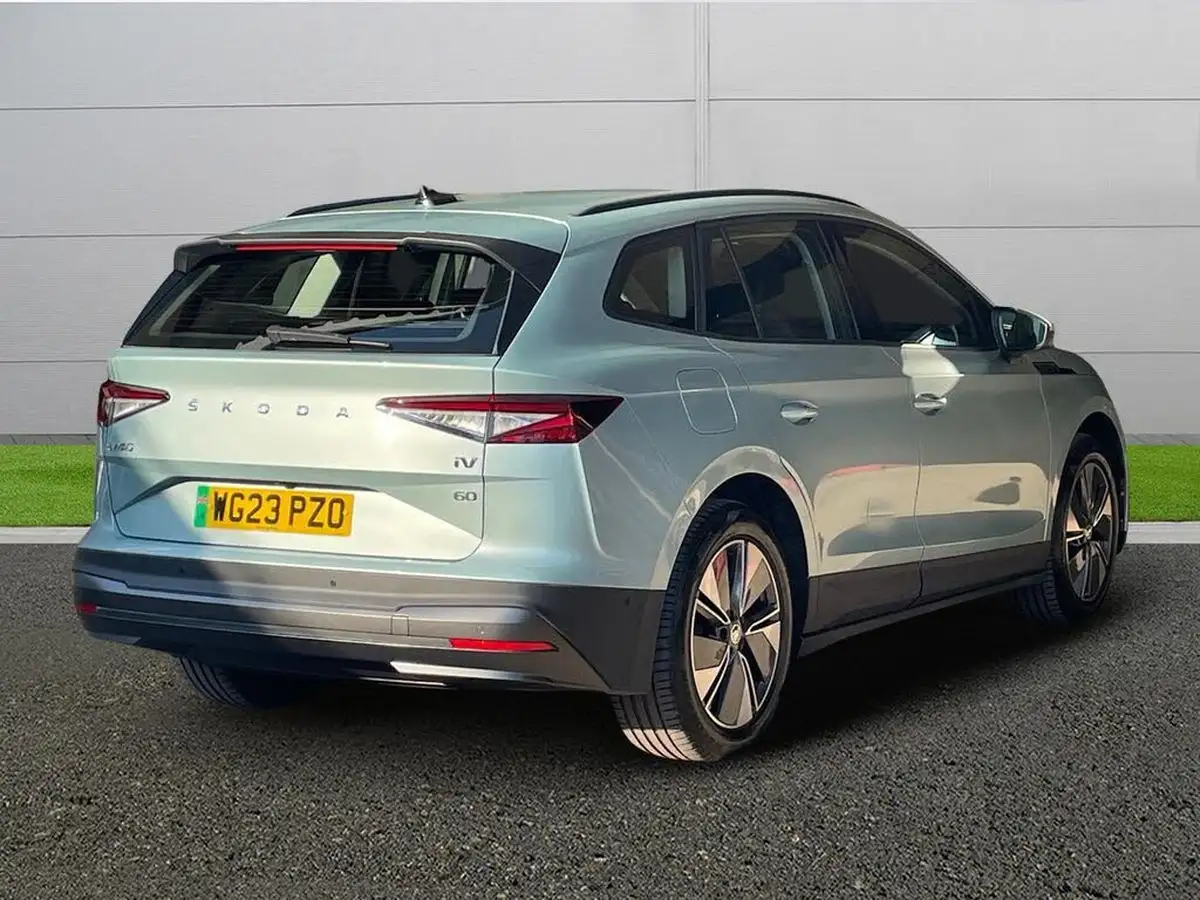 2022-skoda-enyaq-e-60-big-6