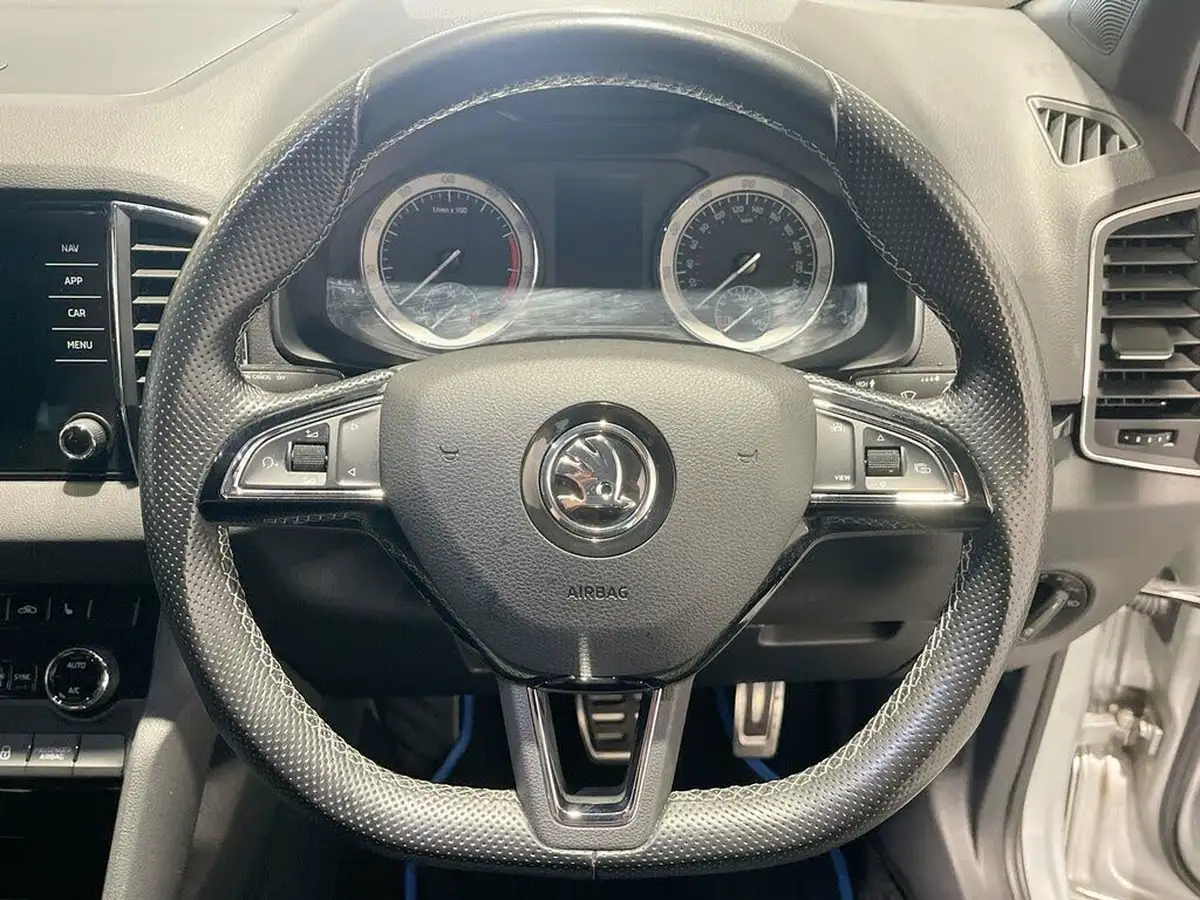 2019-skoda-karoq-15-tsi-sportline-dsg-big-2
