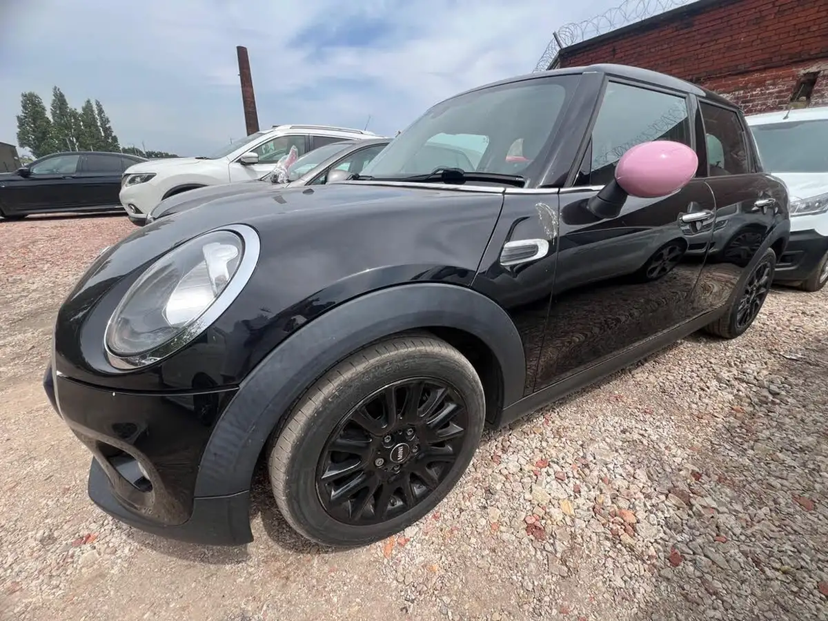 2015-mini-cooper-15-cooper-5d-big-1