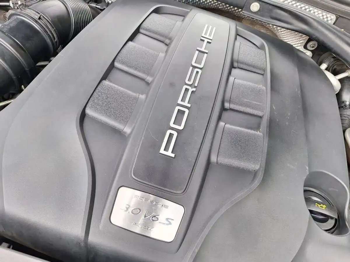 2015-porsche-macan-30td-s-big-25