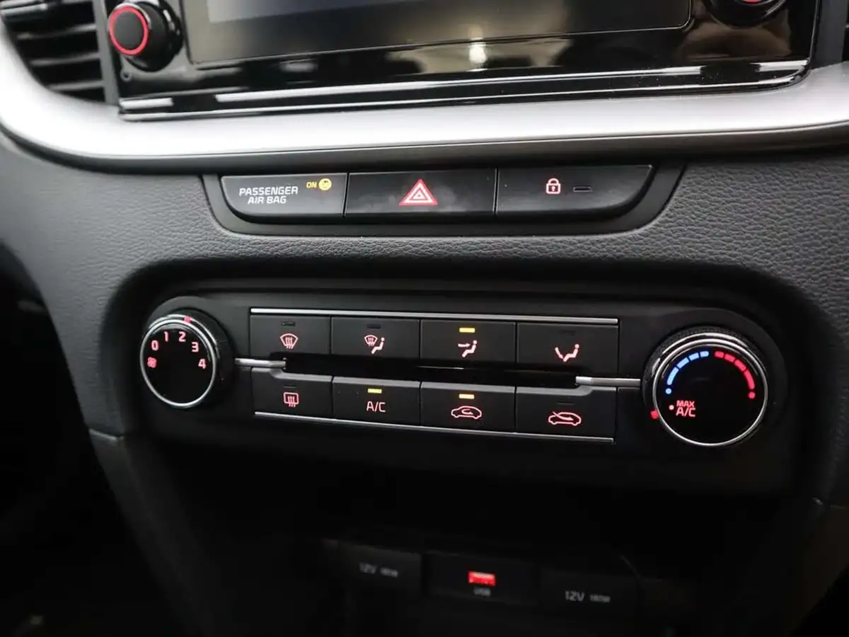 2022-kia-ceed-10-t-gdi-2-sportswagon-big-27
