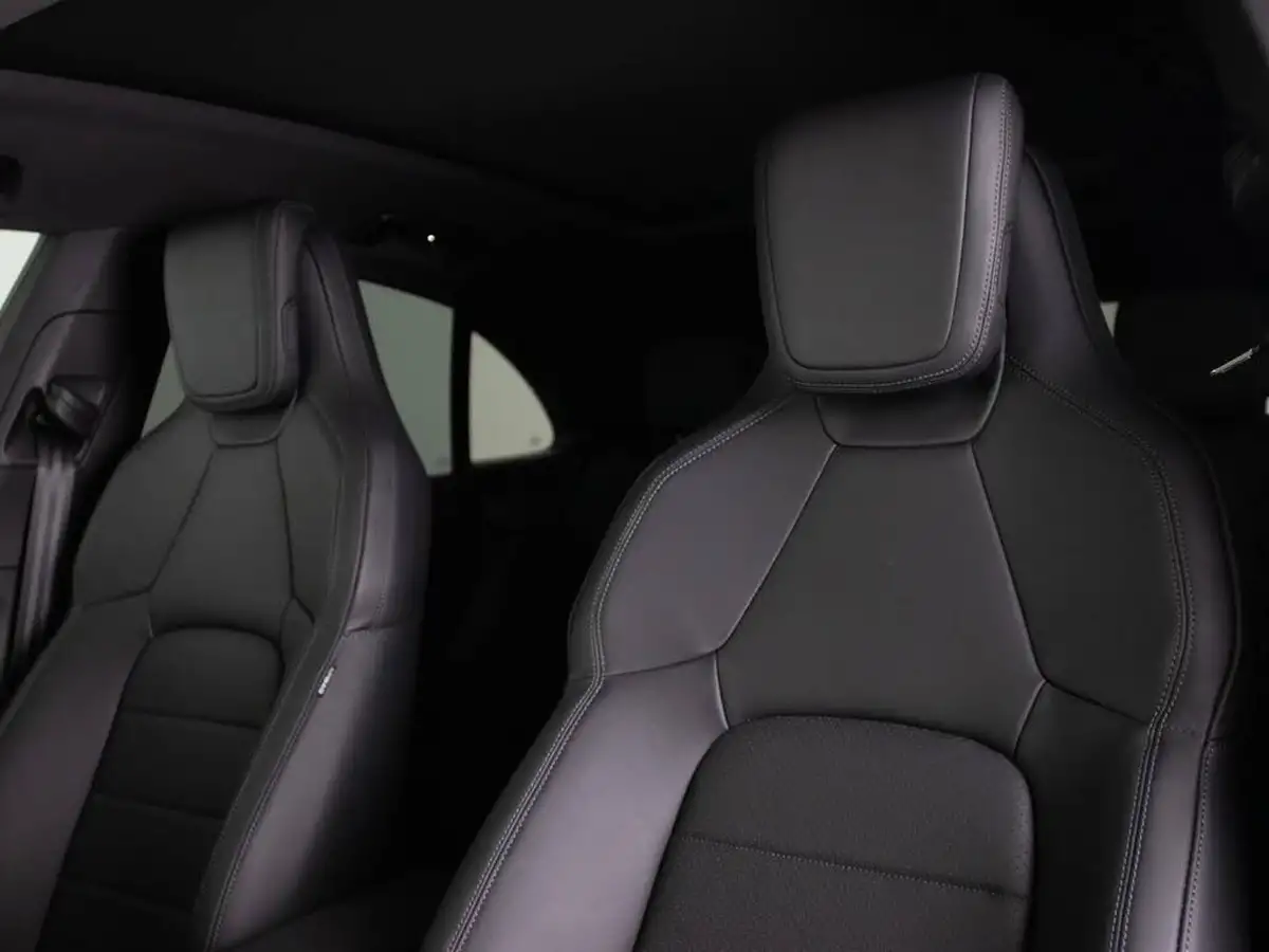 2025-porsche-macan-e-electric-big-31
