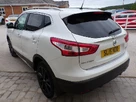 2015-nissan-qashqai-15dci-tekna-small-5