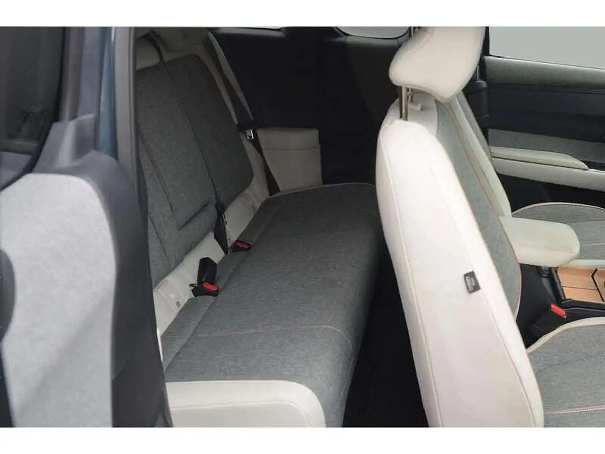 2021-mazda-mx-30-e-first-edition-big-18