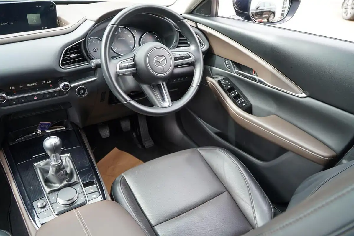 2020-mazda-mazda3-20-gt-sport-tech-122ps-hatchback-5d-big-28