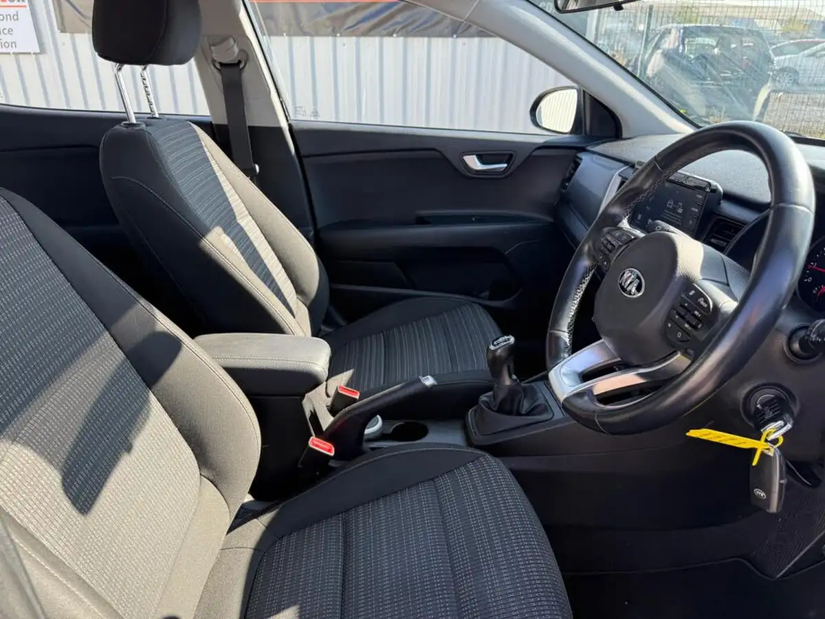 2021-kia-stonic-10-t-gdi-2-118bhp-big-11