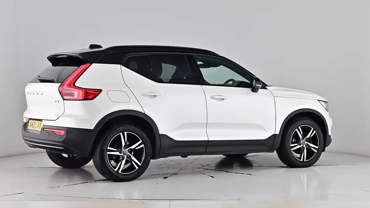 2021-volvo-xc40-15-t3-r-design-161bhp-big-75