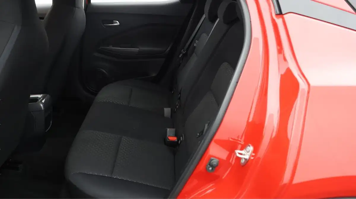 2022-nissan-juke-10-dig-t-acenta-big-16