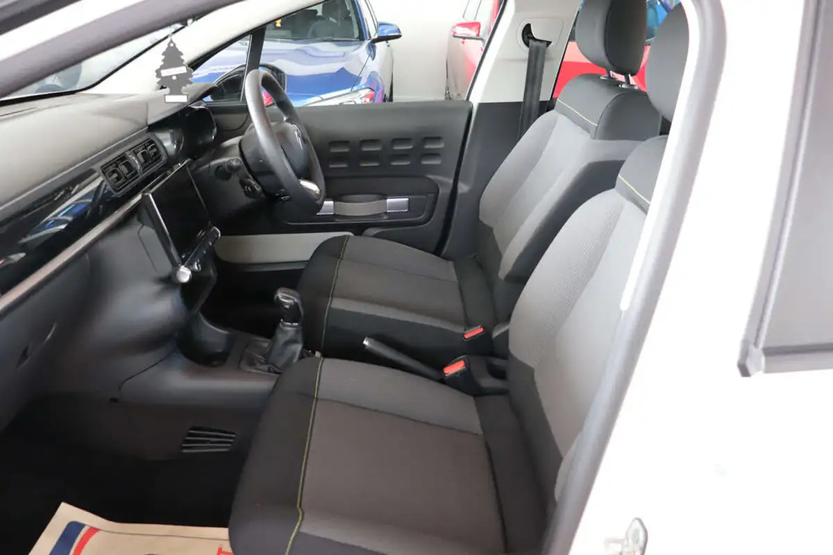 2018-citroen-c3-12-puretech-feel-82ps-big-46