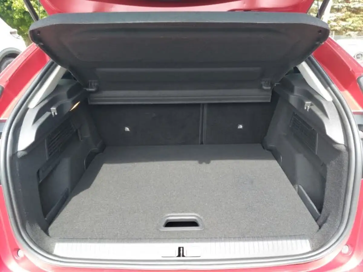 2021-citroen-c4-12-puretech-shine-130ps-big-7