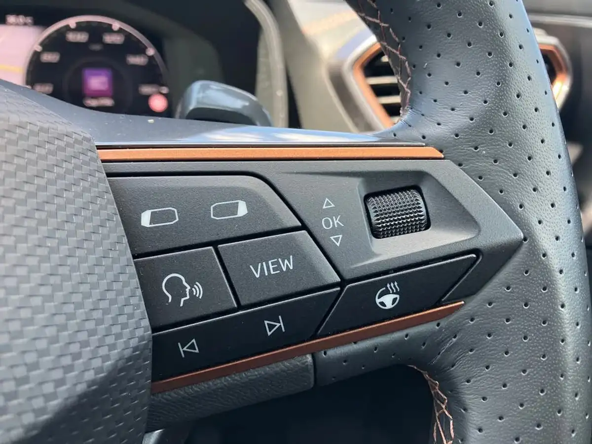 2024-cupra-formentor-14-e-hybrid-v2-big-39