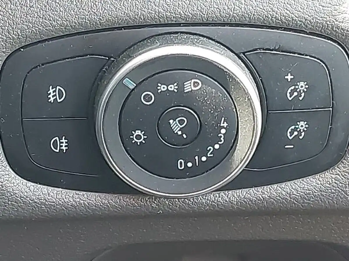 2021-ford-transit-20tdci-350-l2h2-leader-hybrid-130pseu6dt-panel-van-big-17