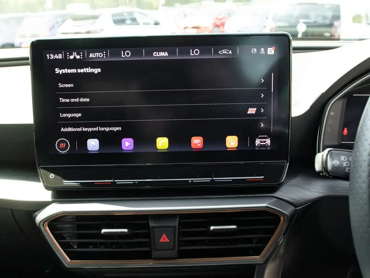 2022-cupra-formentor-14-e-hybrid-vz2-big-28
