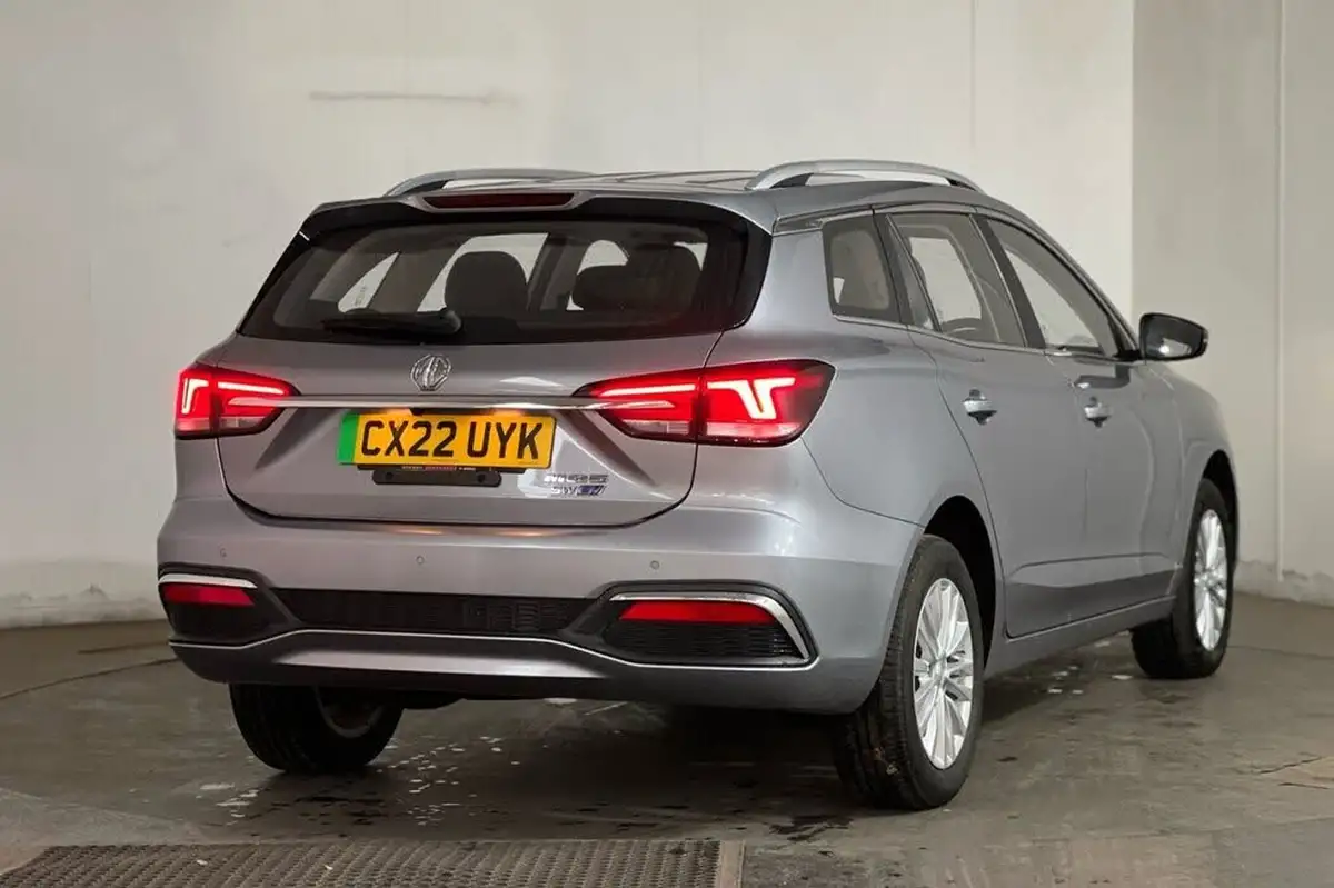 2022-mg-mg5-e-exclusive-ev-long-range-big-22