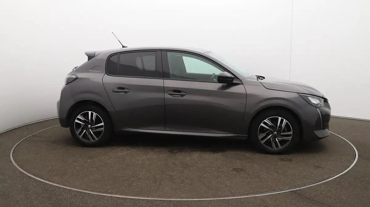 2023-peugeot-208-12-puretech-allure-premium-130ps-eat8-big-34
