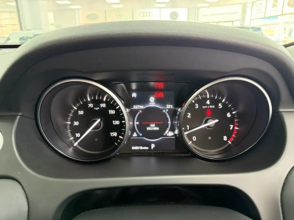 2017-land-rover-discovery-sport-20-si4-se-tech-big-32