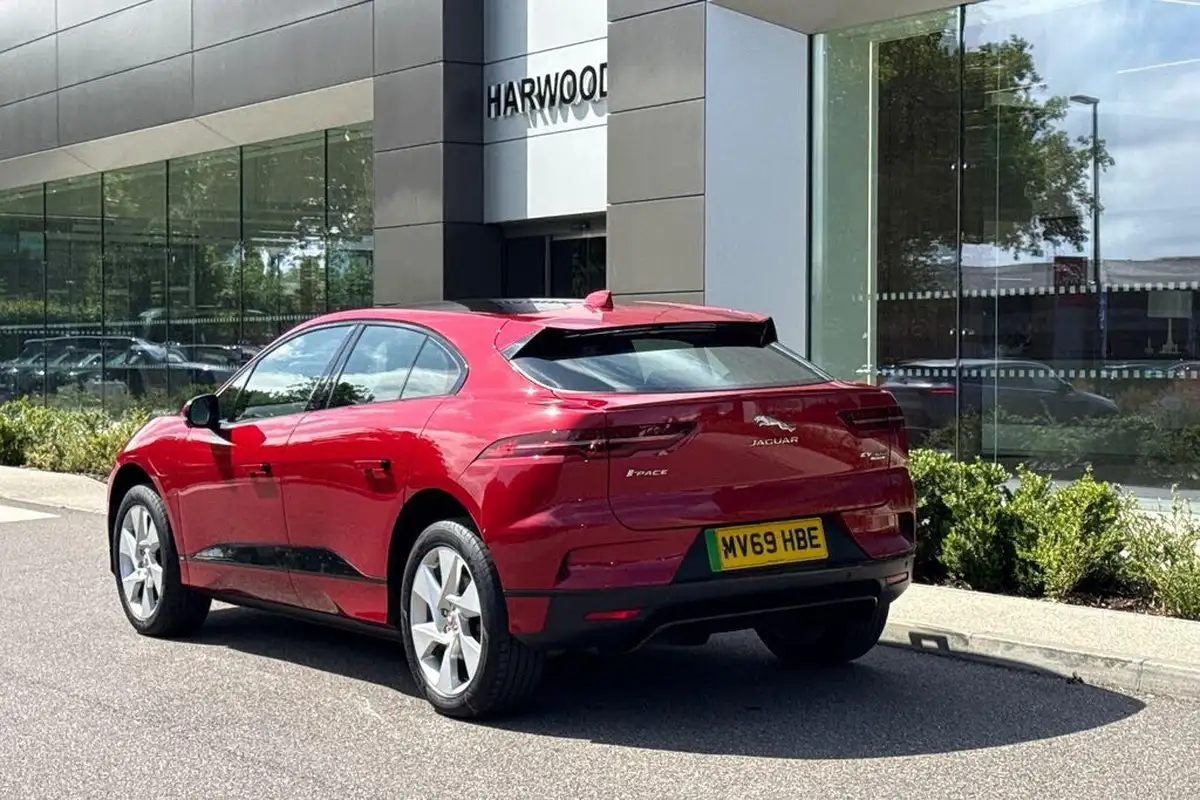 2019-jaguar-i-pace-ev400-se-big-8