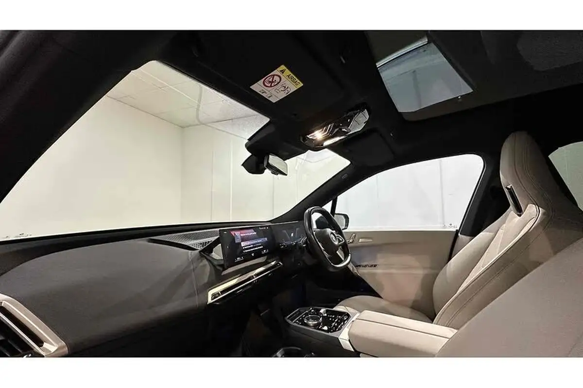 2022-bmw-ix-e-xdrive-40-m-sport-big-22