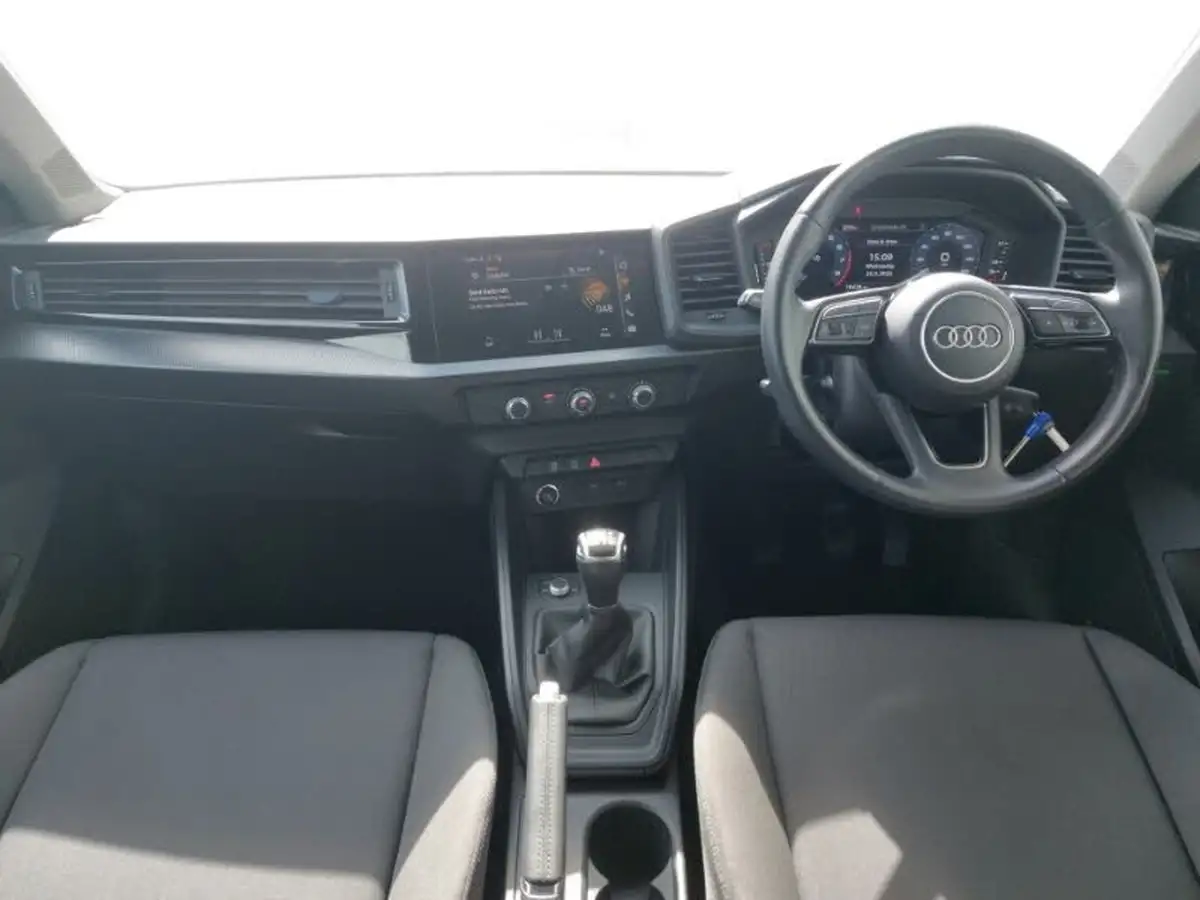 2022-audi-a1-10-30-tfsi-technik-big-2