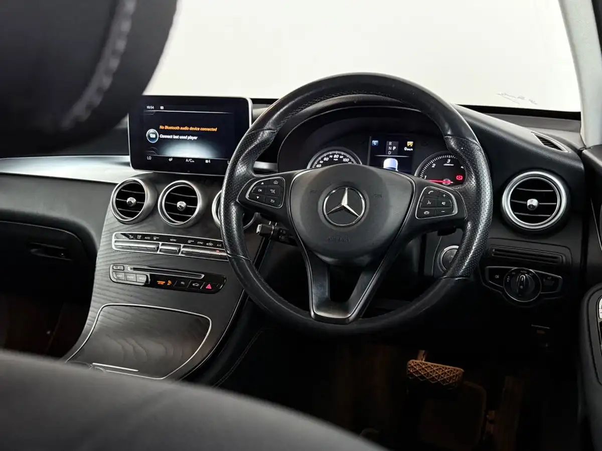 2018-mercedes-benz-glc-class-21d-glc220d-sport-premium-plusss-station-wagon-5d-big-14