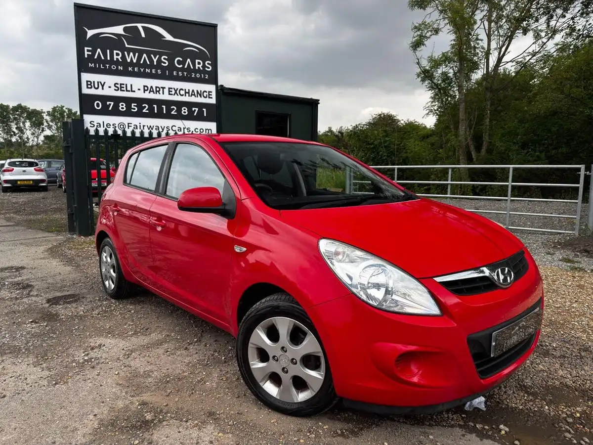 2011-hyundai-i20-14-comfort-5d-auto-big-4