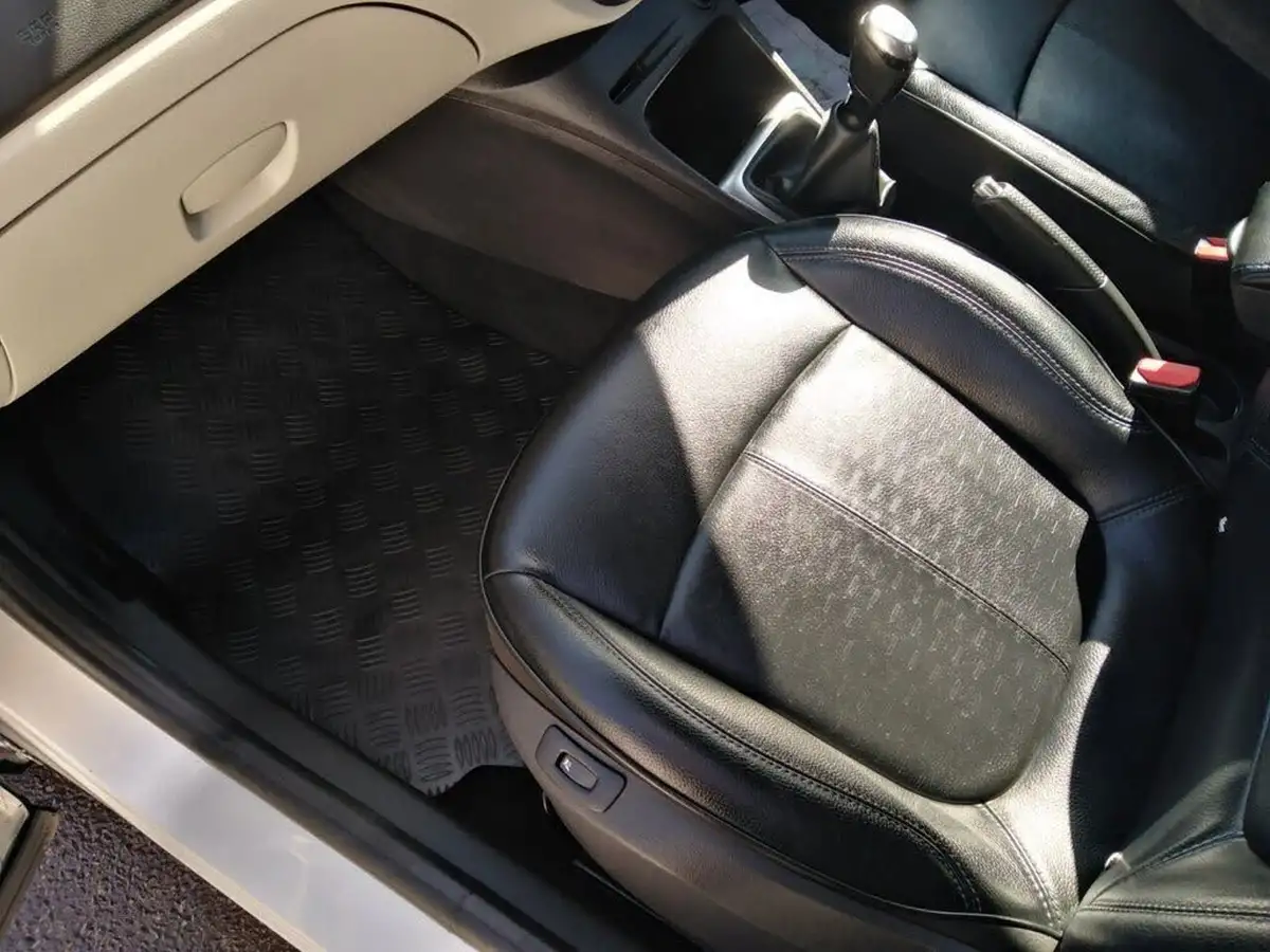 2019-renault-captur-15dci-gt-line-big-13