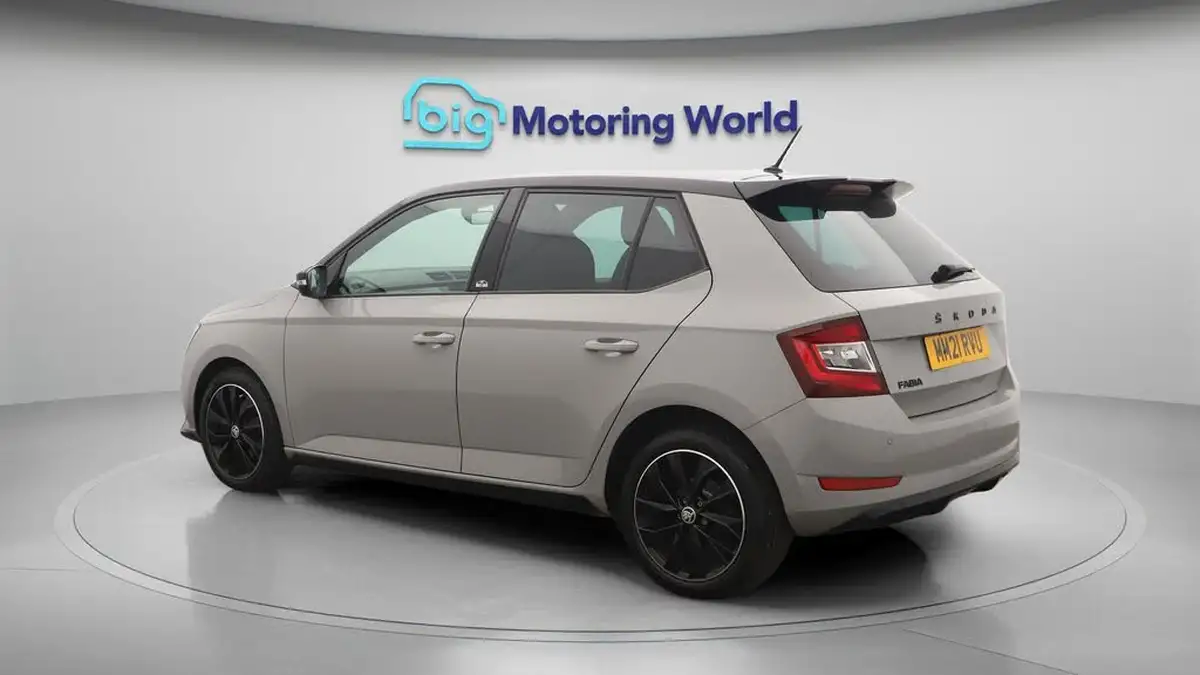 2021-skoda-fabia-10-tsi-monte-carlo-95ps-hatchback-dsg-big-4