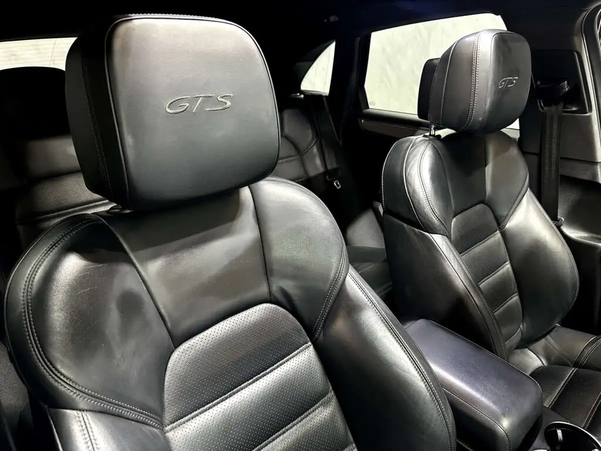 2016-porsche-macan-30-gts-big-37