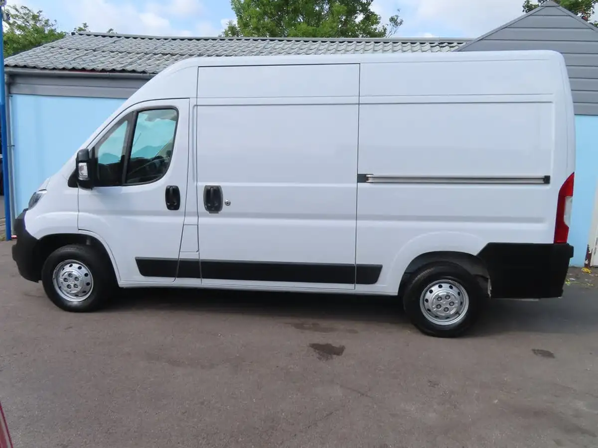 2022-vauxhall-movano-22cdti-l2-h2-3500-dynamic-big-13