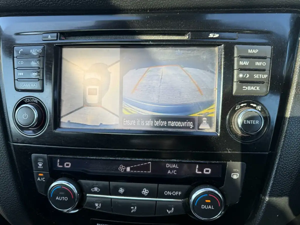 2015-nissan-qashqai-15dci-n-tec-big-40