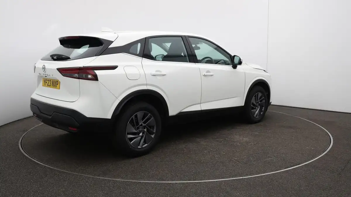 2023-nissan-qashqai-13-dig-t-acenta-premium-140ps-big-46