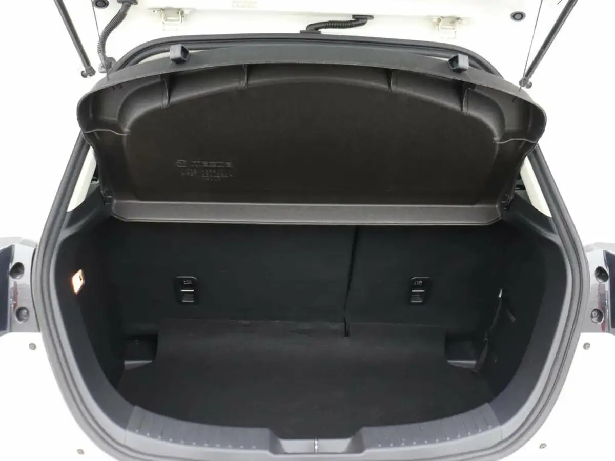 2018-mazda-mazda2-15-gt-sport-nav-115ps-ss-big-14