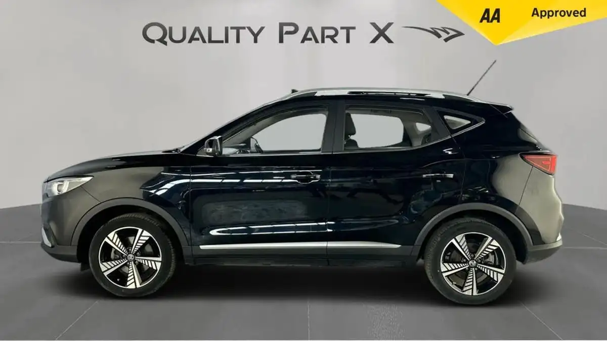 2021-mg-zs-suv-e-exclusive-ev-big-5