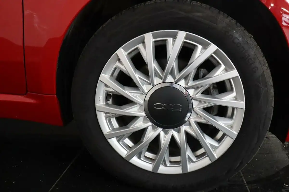 2022-fiat-500-10-dolcevita-big-30