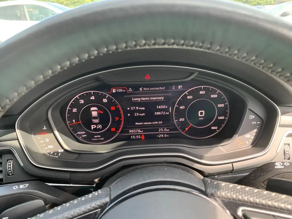 2018-audi-a4-20-tfsi-black-edition-big-12