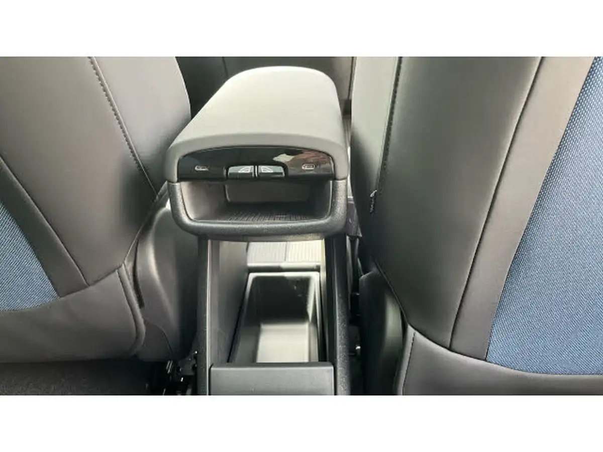 2024-volvo-ex30-e-twin-ultra-big-31