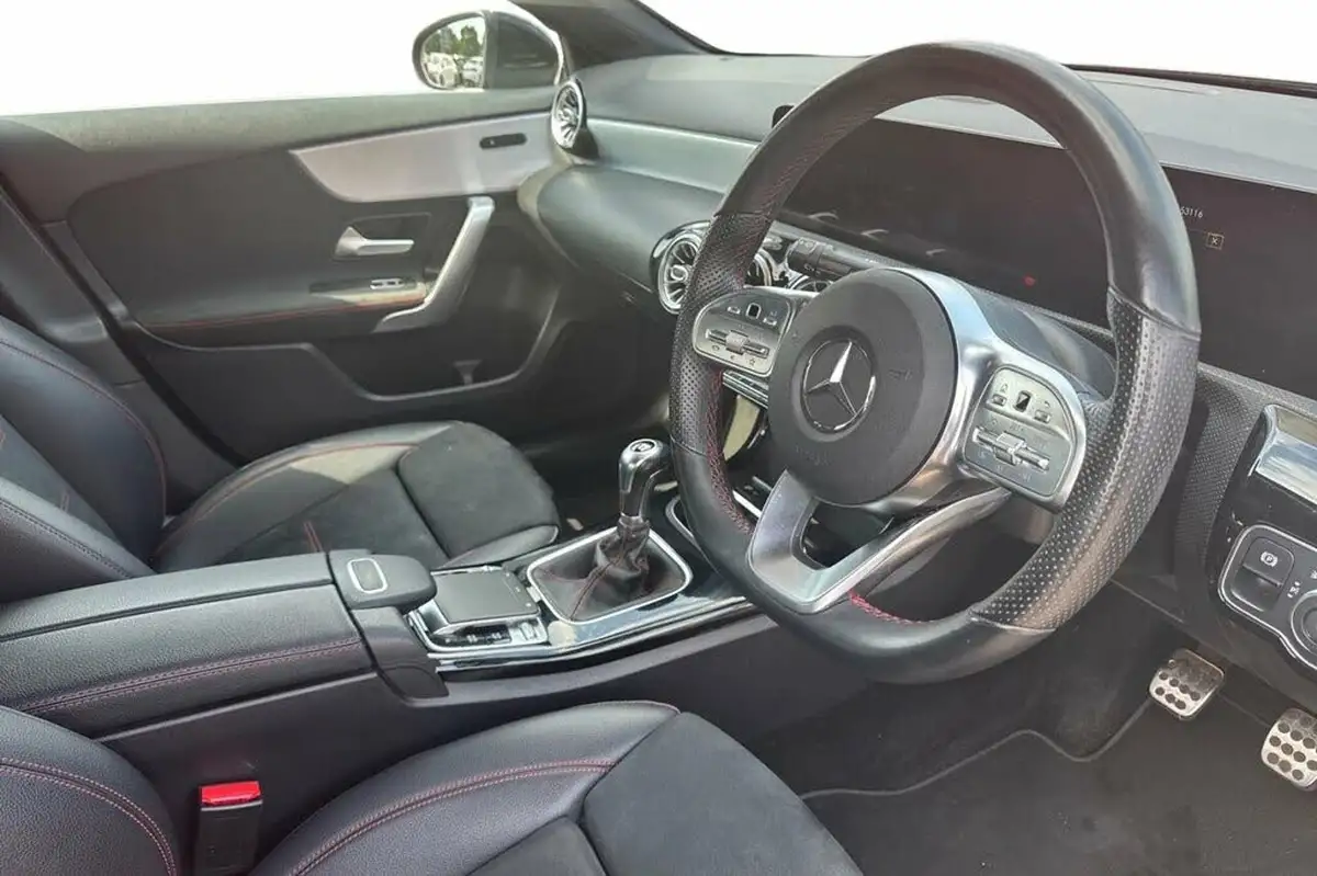 2020-mercedes-benz-a-class-13-a200-amg-line-premium-saloon-4d-big-8