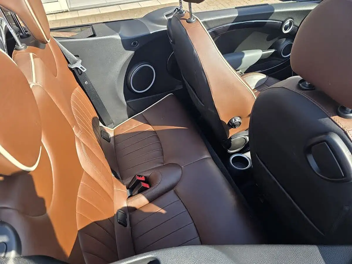 2010-mini-cooper-16-cooper-120bhp-convertible-2d-big-19